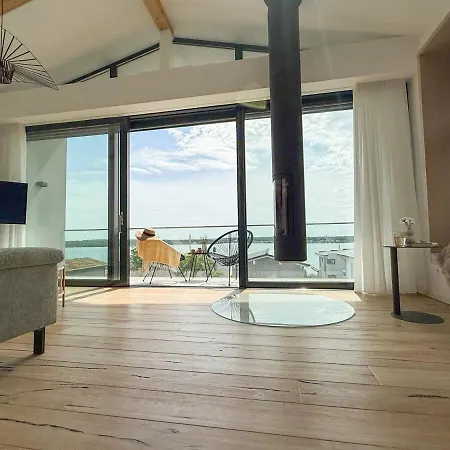 Ava Am Hainer Neukieritzsch