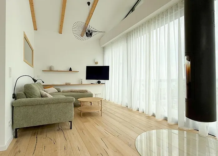 Ava Am Hainer * Neukieritzsch